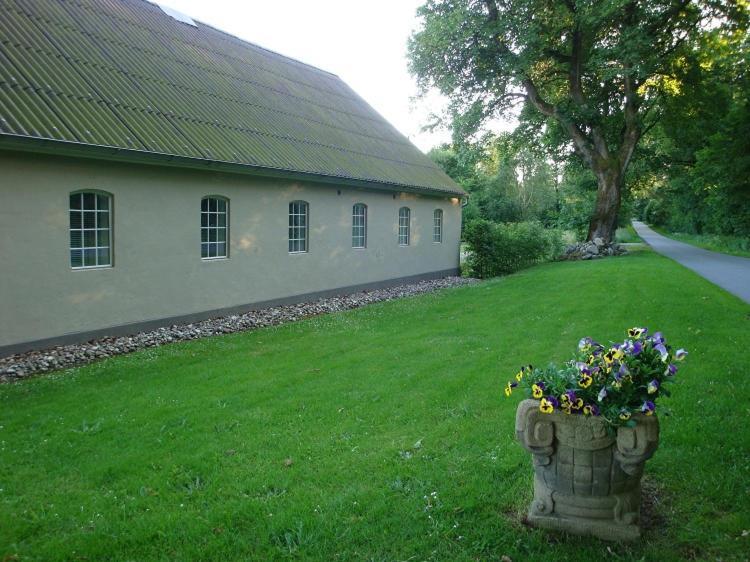 Engelsholm Bed & Breakfast Bredsten  Екстер'єр фото